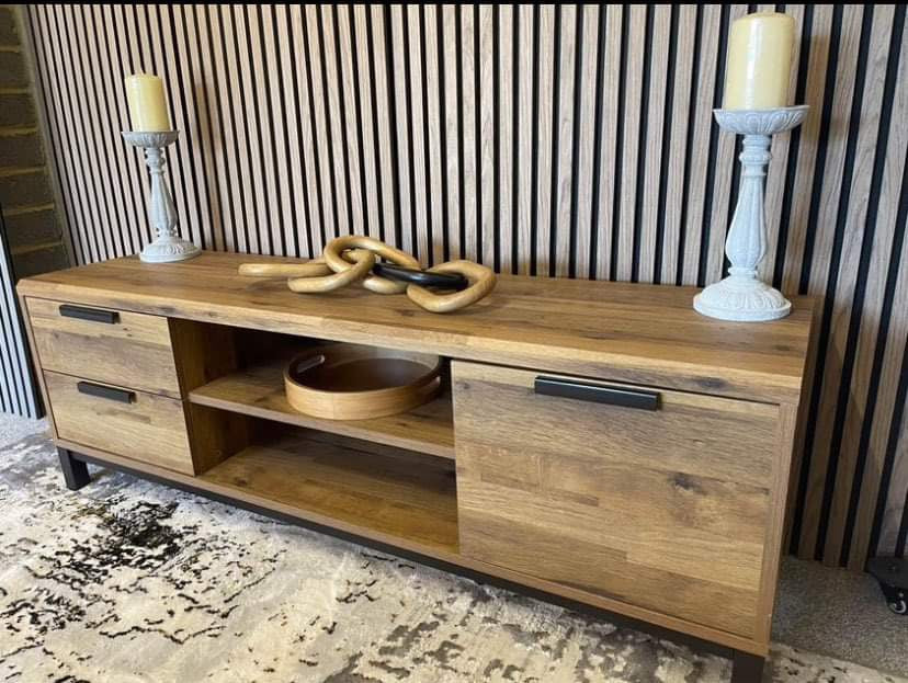 Bronx Tv unit