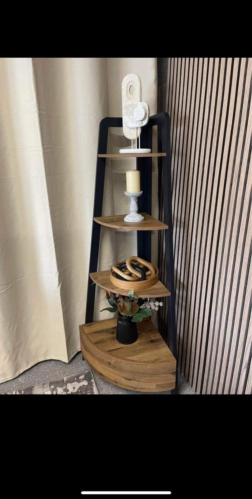 Corner Ladder Shelf