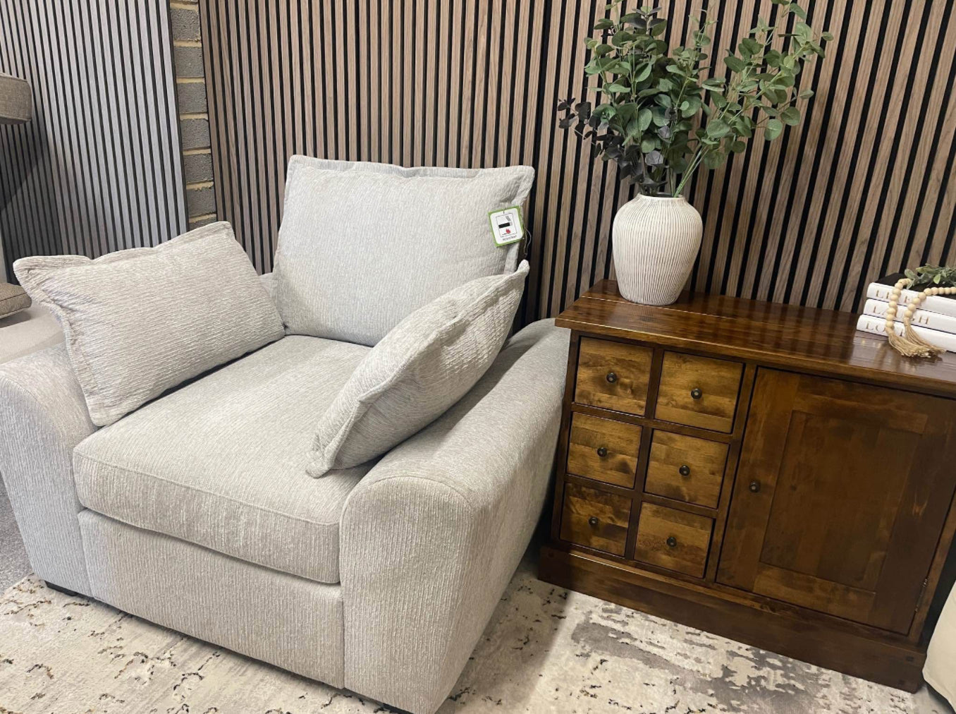 Armchair/Snuggle Chair