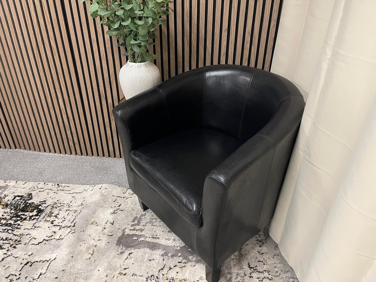 Black Tub Chair