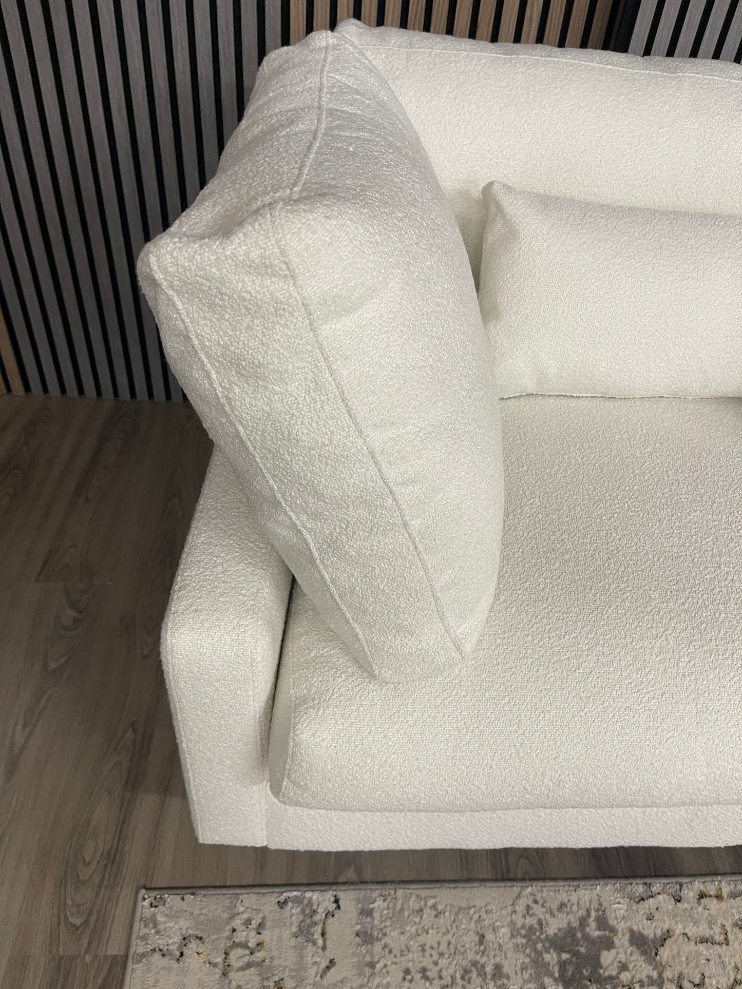White Swyft Boucle sofa (3 seater)