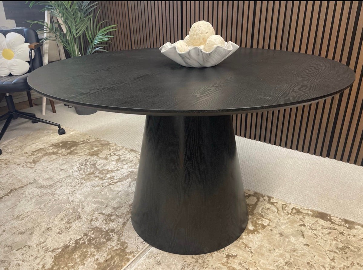 Black Wooden Round Dining Table