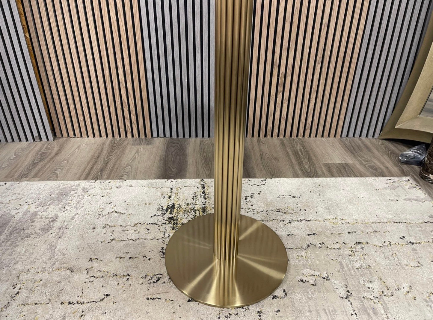 Round Bar Table