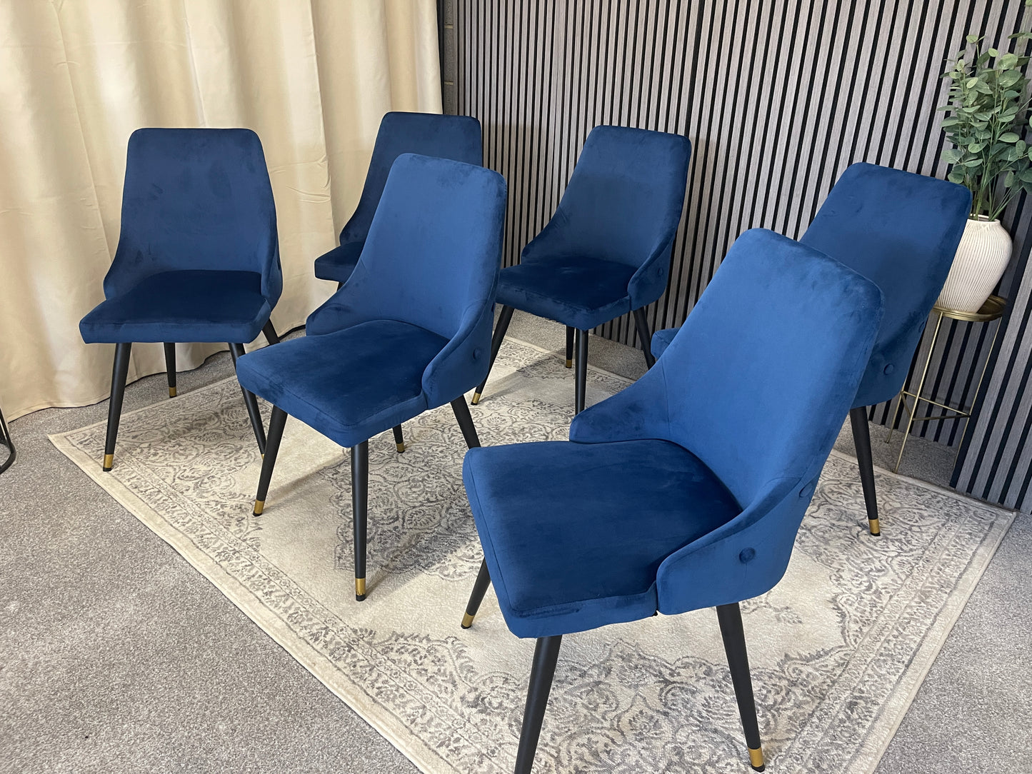 Dining chairs x6