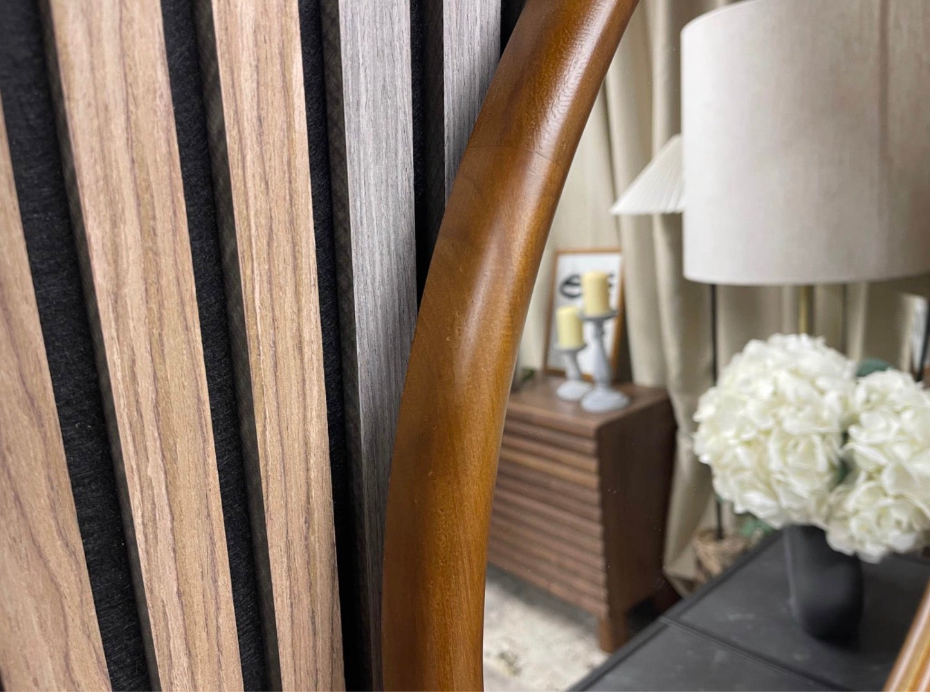 Round Wall Mirror