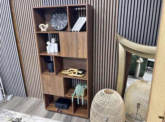 Bookshelf/Shelving Unit